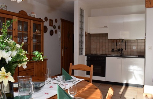 Airolo Apartment | Cosy apartment for 4 people with WIFI, TV, patio and panoramic view