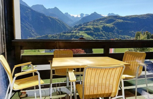 Acletta Apartment | Cosy apartment for 4 people with pool, WIFI, TV, balcony and panoramic view