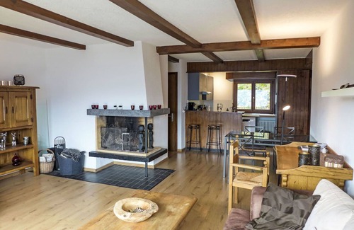 Randogne Apartment | Cosy apartment for 4 people with WIFI, TV, balcony and pets allowed