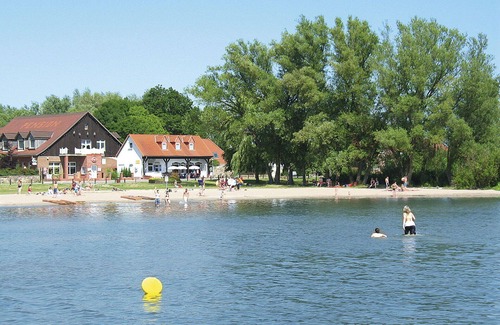 Verchen Apartment | Cosy apartment for 4 people with WIFI, TV, patio, pets allowed and parking
