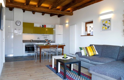 Raveo Apartment | Cosy apartment for 4 people with WIFI, TV, balcony and pets allowed