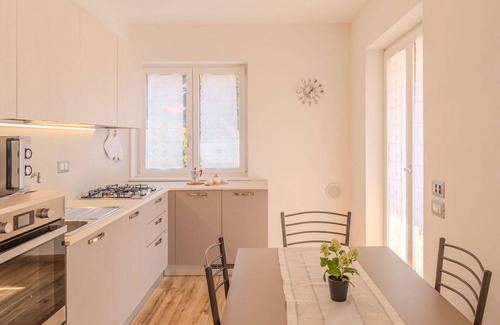 Dro Apartment | Cosy apartment for 4 people with WIFI, A/C, TV, patio, panoramic view and parking