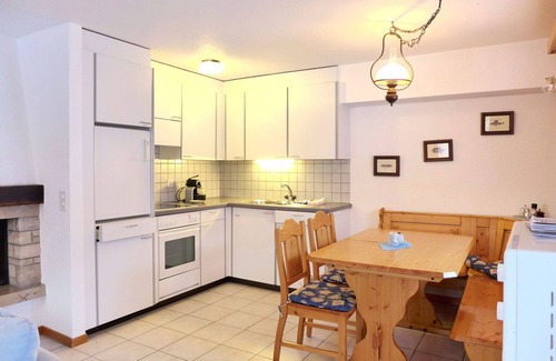 Buerchen Apartment | Cosy apartment for 5 guests with WIFI, TV, patio, pets allowed and panoramic view