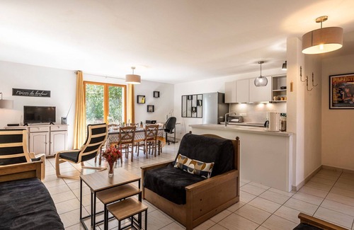 Lozari Apartment | Cosy apartment for 6 guests with pool, A/C, WIFI, TV and patio