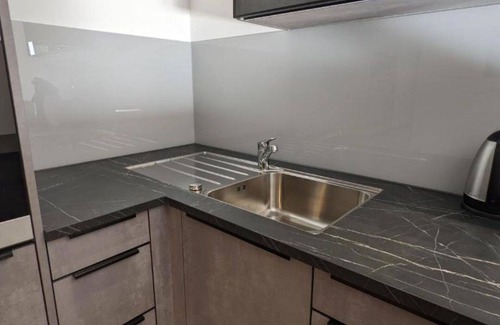 Laengenfeld Apartment | Cosy apartment for 8 people with hot tub, WIFI, TV and balcony