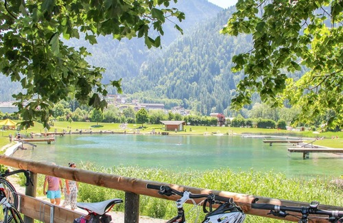 Kapfing Apartment | Cosy apartment for 4 people with WIFI, TV, balcony, pets allowed, panoramic view and parking