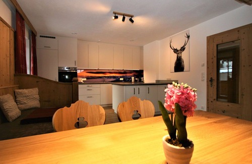 Wildschoenau Apartment | Cosy apartment for 5 people with WIFI, TV and terrace