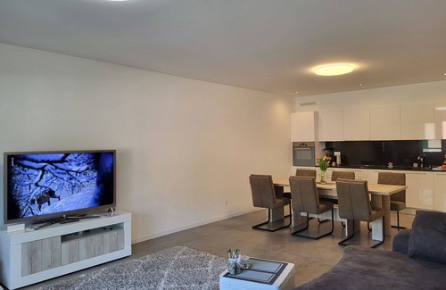 Caslano Apartment | Cosy apartment for 4 guests with WIFI, TV and terrace
