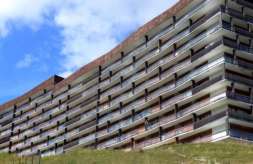 Tignes Apartment | Cosy apartment for 6 people with WIFI, TV and balcony