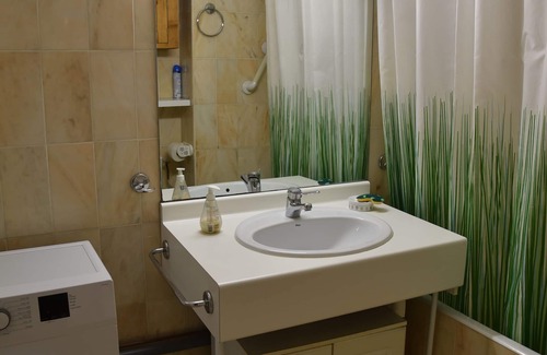 Brides-les-Bains Apartment | Cosy apartment with garage opposite the thermal baths