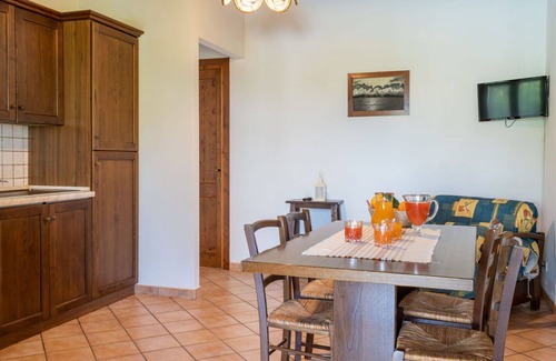 Bolsena Villa | Cosy apartment in villa for 6 guests with pool, WIFI, TV, terrace and pets allowed