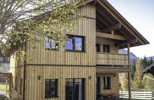 Bad Aussee Villa | Cosy apartment in villa for 4 people with WIFI, TV, patio, panoramic view and parking