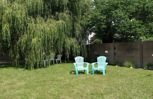 Plouhinec Villa | Cosy apartment in villa for 4 guests with WIFI, TV and terrace