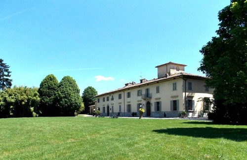 Scarperia e San Piero Villa | Cosy apartment in villa for 8 guests with pool, WIFI, TV and panoramic view