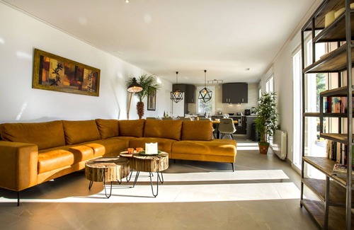 Alcalali Villa | Cosy apartment in villa with private pool, A/C, WIFI, TV, patio, pets allowed and panoramic view