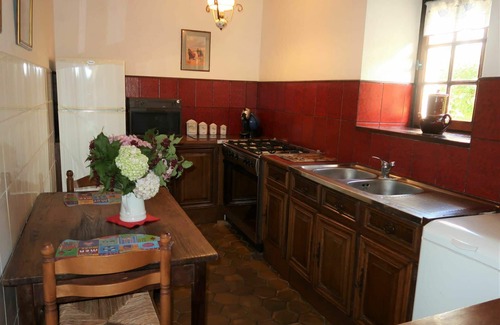 Loctudy Villa | Cosy apartment in villa for 6 people with terrace and pets allowed