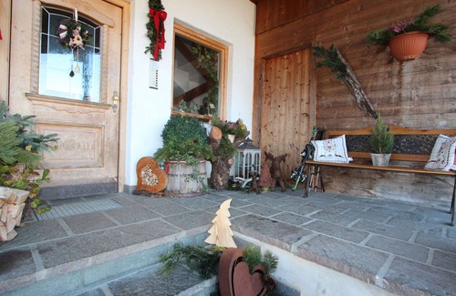 Kapfing Villa | Cosy apartment in villa for 6 guests with WIFI, TV, terrace, pets allowed and panoramic view