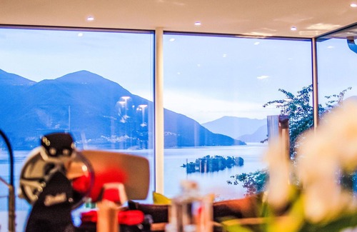 Ascona Villa | Cosy apartment in villa for 2 people with internet, A/C, pool, TV, patio and panoramic view