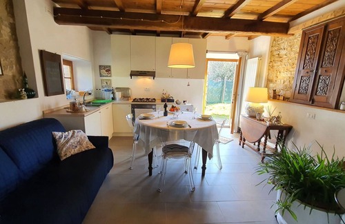 Villabuona Villa | Cosy apartment in villa for 4 people with WIFI and pets allowed, close to Lucca
