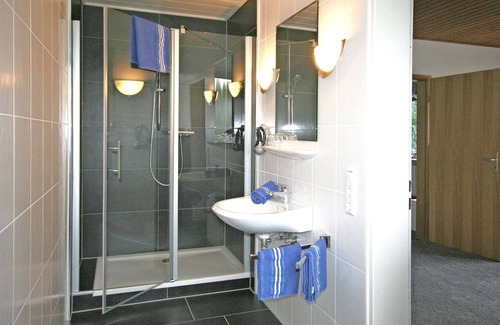 Goessweinstein Apartment | Cosy apartment with terrace and garden access in a quiet wooded area