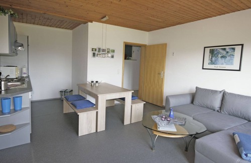 Goessweinstein Apartment | Cosy apartment with terrace and garden access in a quiet wooded area