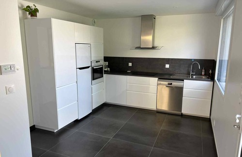 Grezieu-la-Varenne Apartment | Cosy apartment with terrace, garden and parking, 15 km from Lyon