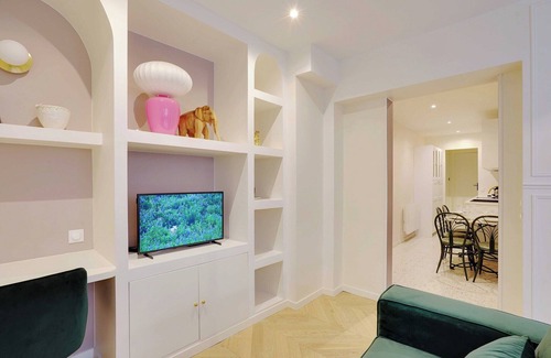 Quartier de Rochechouart Apartment | Cosy Appt - 1BDR/2P - Moulin Rouge/Montmartre