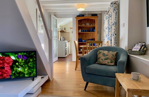 Tresowes House | Cosy barn close to Praa Sands