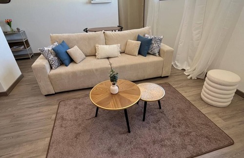 Bompas Apartment | Cosy, bright studio 3 min from shops - Near Perpignan & beaches.