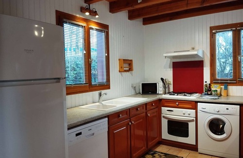 Lachapelle-Auzac Ski Chalet | Cosy chalet for 6 with pool and Wi-Fi, near Souillac