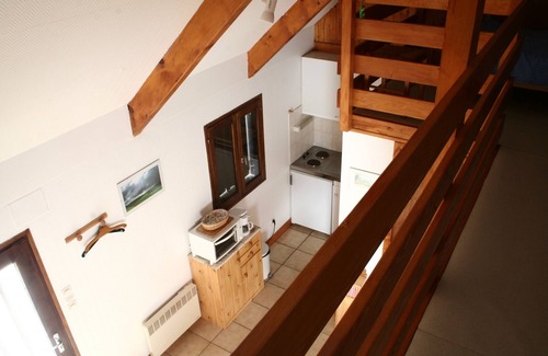 Joursac Ski Chalet | Cosy chalet in a quiet location, with breathtaking mountain views. Pets welcome!
