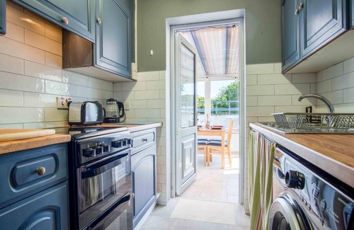 Mumbles Cottage | Cosy Cottage - 2 Bedroom Cottage - Mumbles
