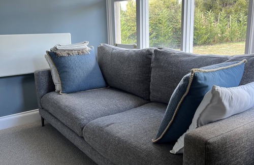 Glenlyon Cottage | Cosy Cottage Close in Glenlyon close to Daylesford