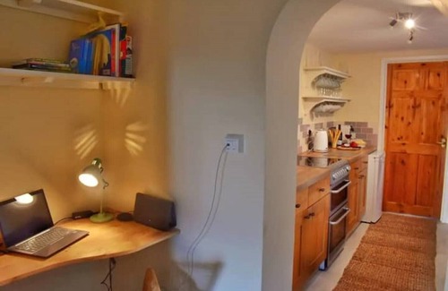 Briston Cottage | Cosy Cottage, dog friendly with wood burner in North Norfolk