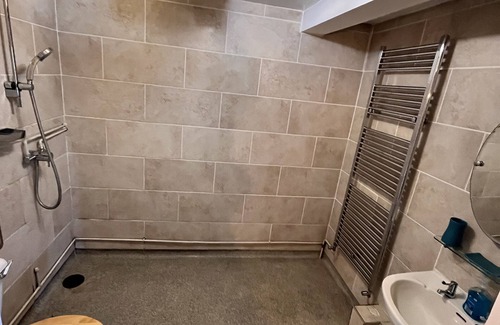 Monk Soham House | Cosy cottage with log burner, hot tub and pet friendly.