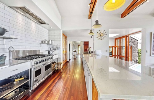 Booroobin House | Cosy Countryside Escape- Sunshine Coast Hinterland