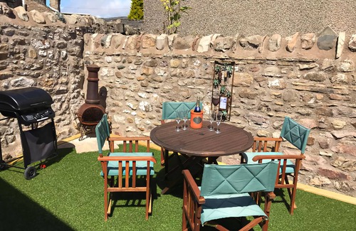 Brough House | Cosy Cumbrian cottage for your country escape - pet friendly!