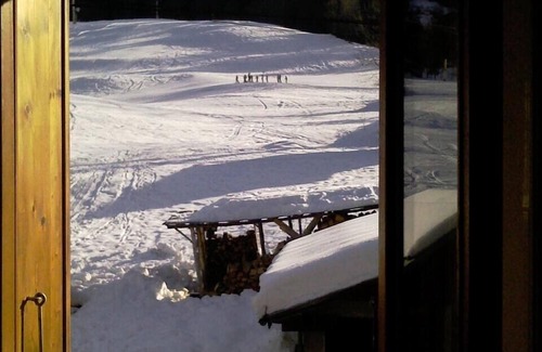 Sixt-Fer-a-Cheval Apartment | Cosy family-friendly duplexchalet apartment - ski to door, hiking. Pet.friendly