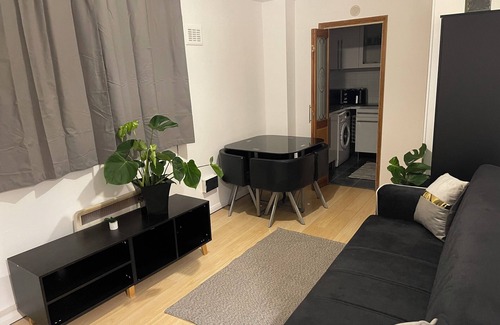 Grays Apartment | Cosy flat behind a Creek Beach in Gray's