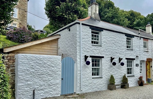 Perranporth Cottage | Cosy holiday cottage just a couple of minutes walk to the beach
