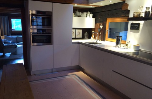 Cavagnago Ski Chalet | Cosy home with fully equipped kitchen in the Swiss Alps