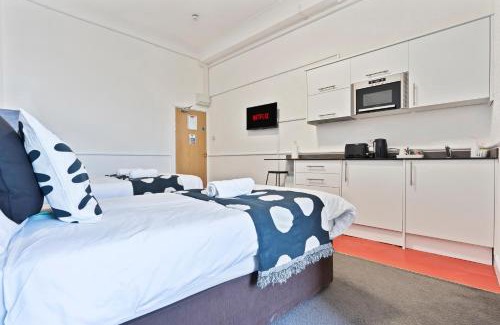 Dudley Apartment | Cosy hotel in Dudley
