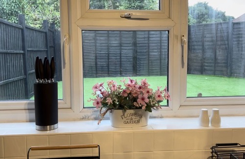 Birmingham House | Cosy house Harborne - Sleeps 10, 7 bed, 7 ensuite