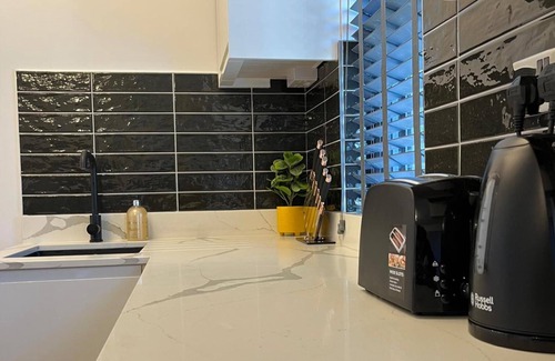 Walthamstow Apartment | Cosy London Apartment