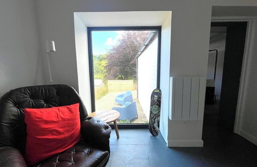 Moylegrove Cottage | Cosy one bed holiday cottage in Moylegrove, Pembrokeshire