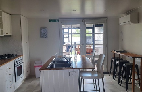 Deloraine Cottage | Cosy Original Miners Cottage - Magnificent views of the Great Western Tiers