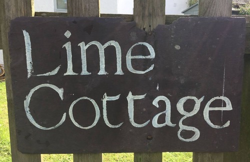 Jameston Cottage | Cosy, peaceful cottage in Manorbier, Pembrokeshire for 5/6, a mile from beach