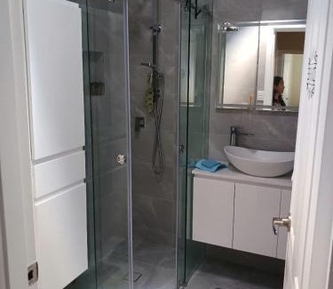 Mt Pritchard House | Cosy place with a nice garden