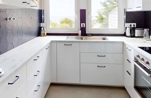 Saint-Cast-le-Guildo Apartment | Cosy renovated apartment with sea view