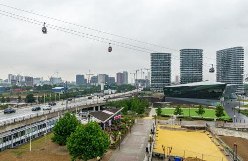 Docklands House | COSY RIVERVIEW-LONDON EXCEL CENTRE-O2 ARENA